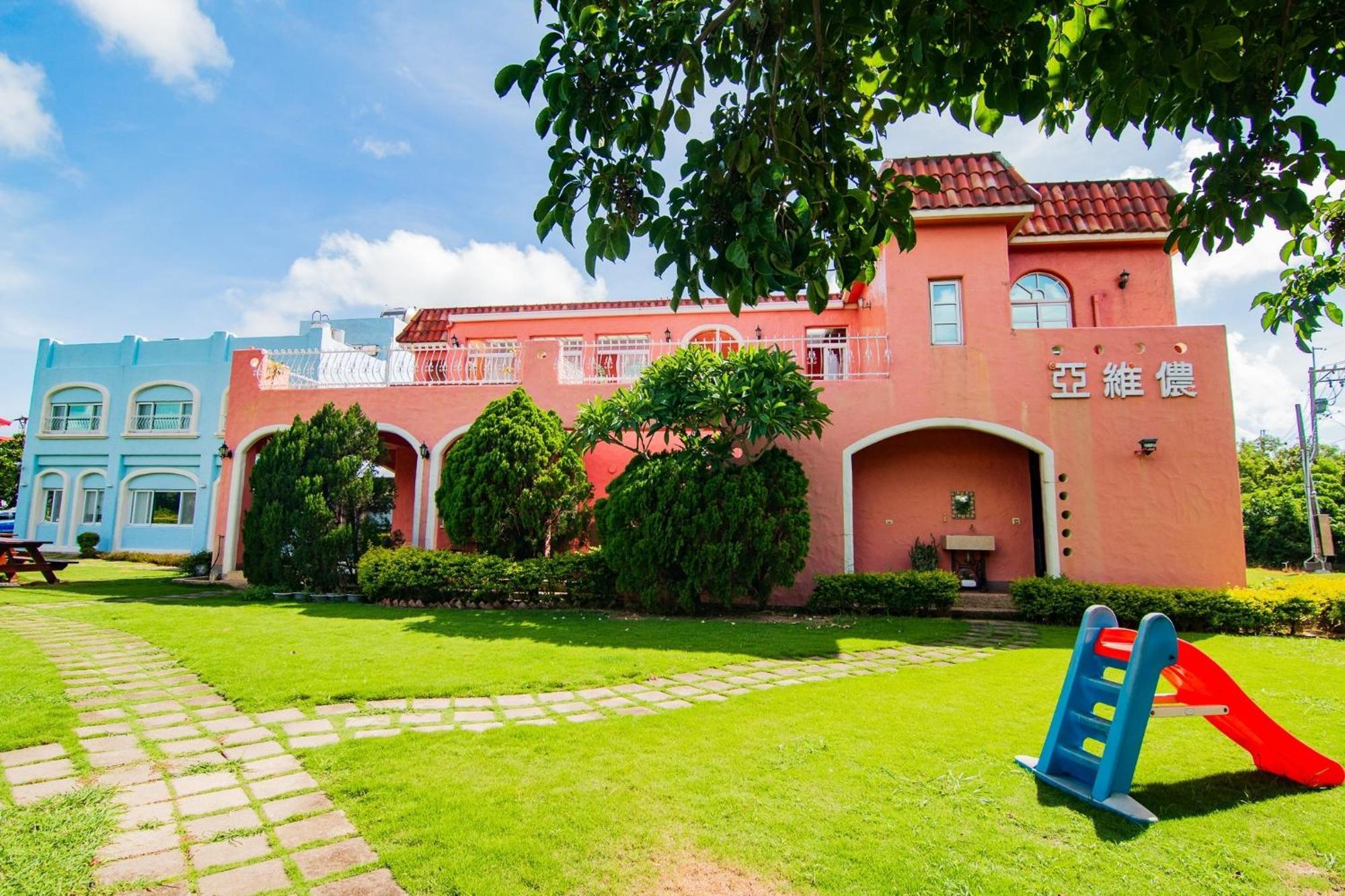 Bed and Breakfast Kenting Avignon Heng-ch'un Esterno foto