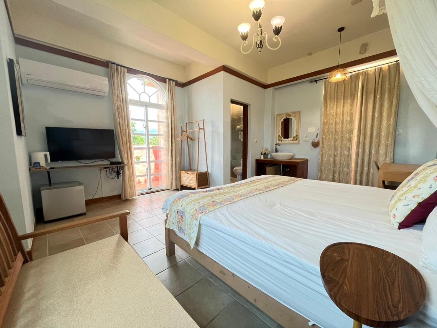 Bed and Breakfast Kenting Avignon Heng-ch'un Esterno foto